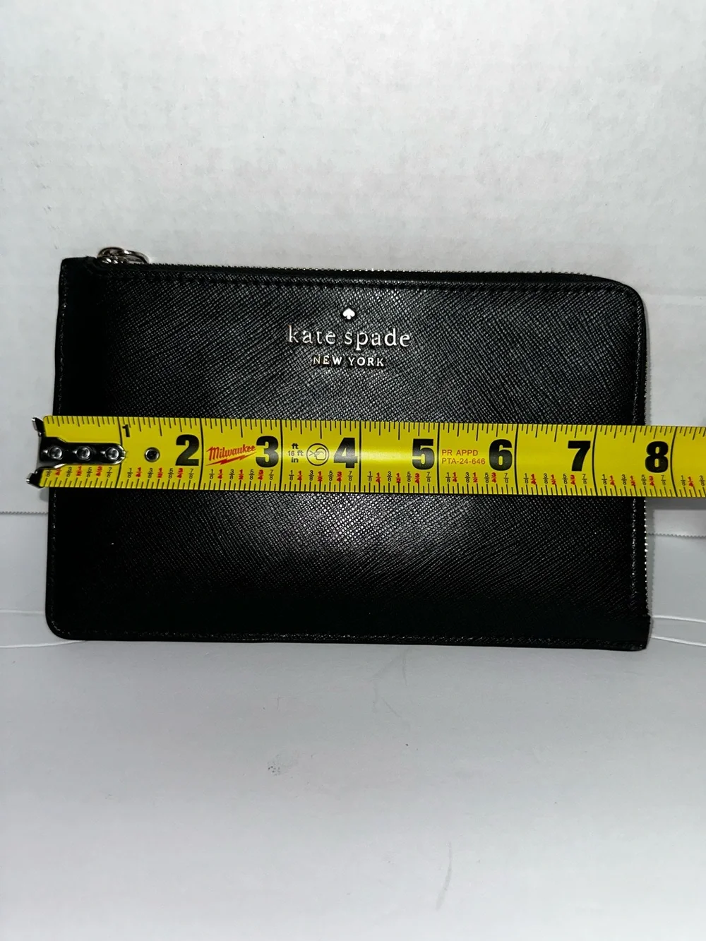 kate spade L zip wallet